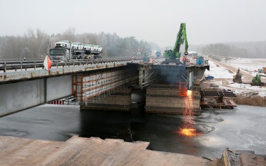 Bild von den Bauarbeiten an der Petersdorfer Brücke